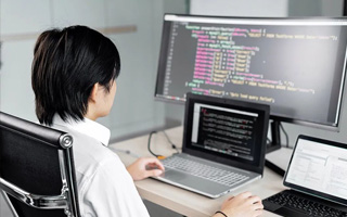 潜江 ,php声明和调用变量的符号是什么？